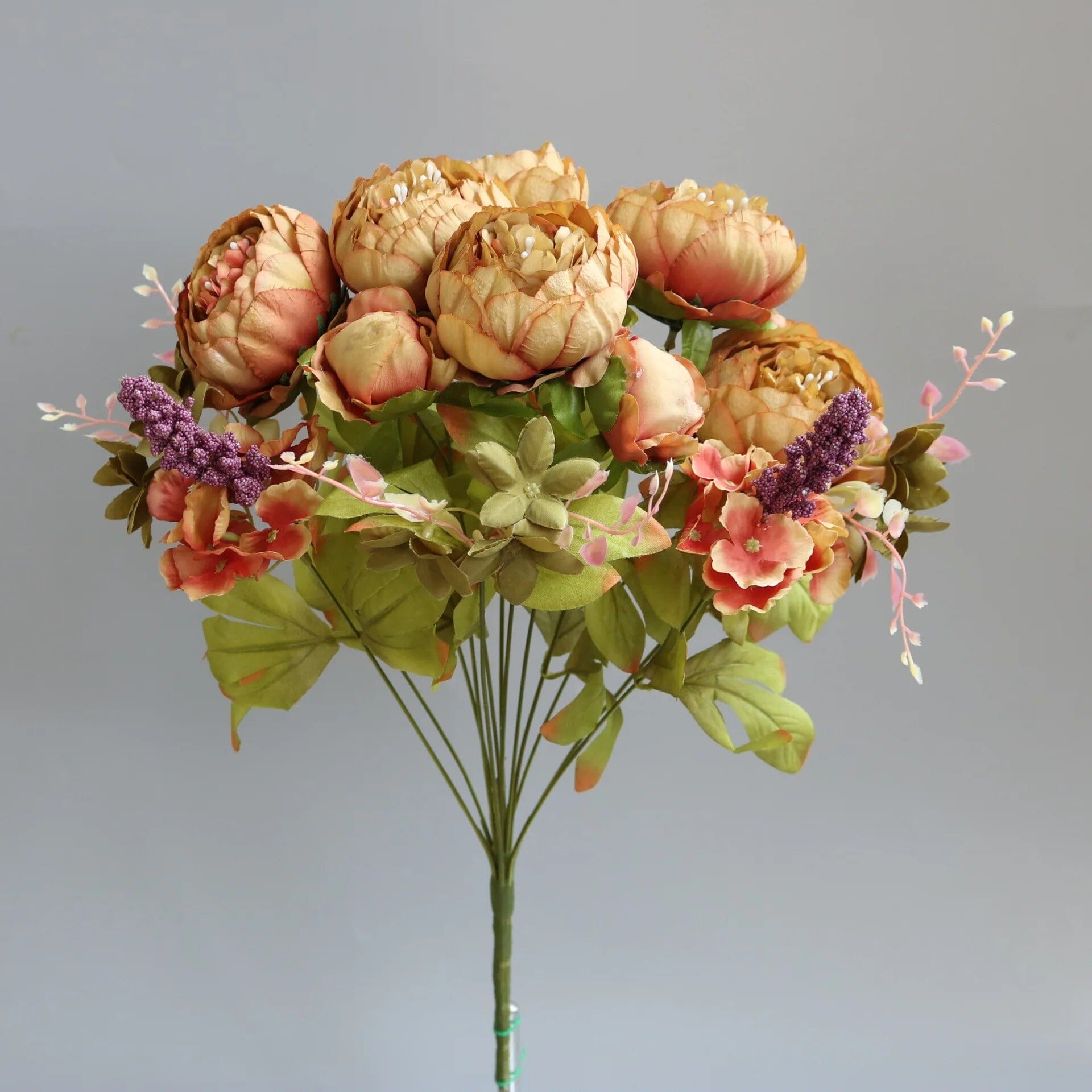 GRPFS Selle de fleurs artificielles en soie pour tombe, arrangement de fleurs de lys blancs et roses réalistes pour décorations commémoratives extérieures, grande et facile à installer